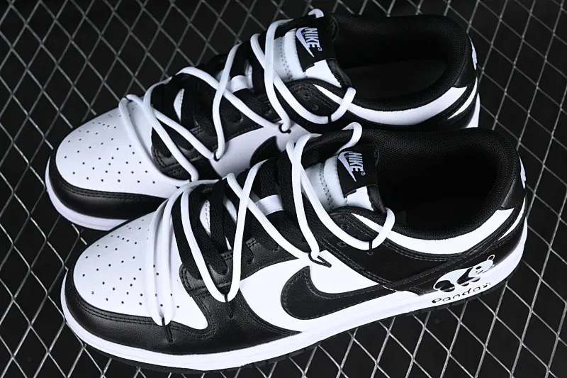 All Categories Nk SB Dunk Series Nk SB Dunk Low Low-top sneakers Nk Dunk Low Black and White Panda Customized version of deconstructed strap casual sneakers DD1391-100